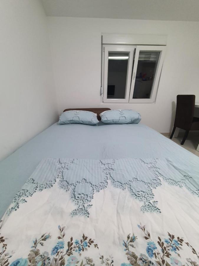 Apartman Tolosi 2 Podgorica Exterior photo